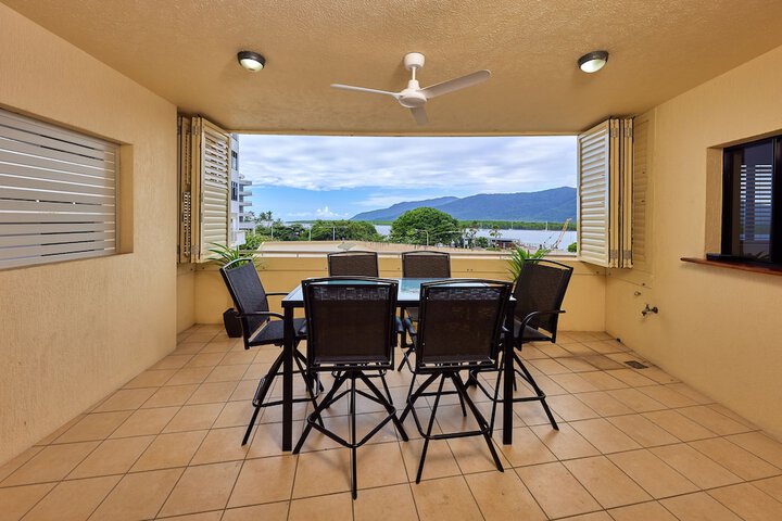 Terrace/Patio 96 of 99
