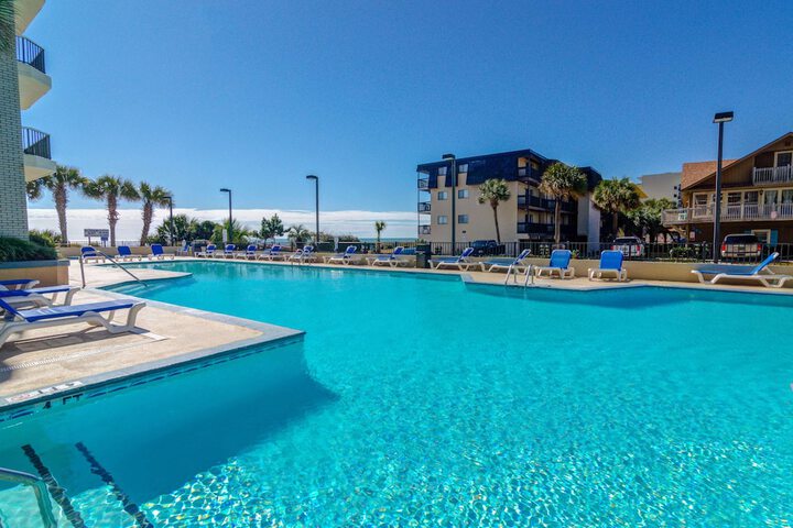 Pools & Facilities