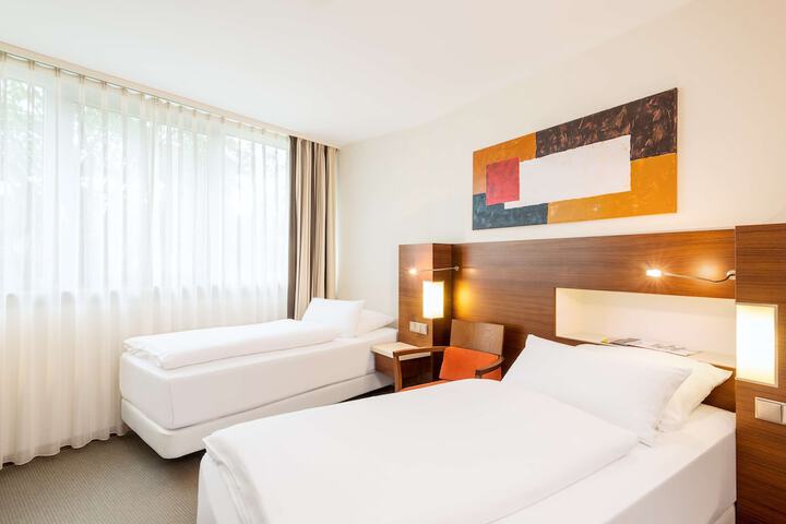 Room 5 of 39