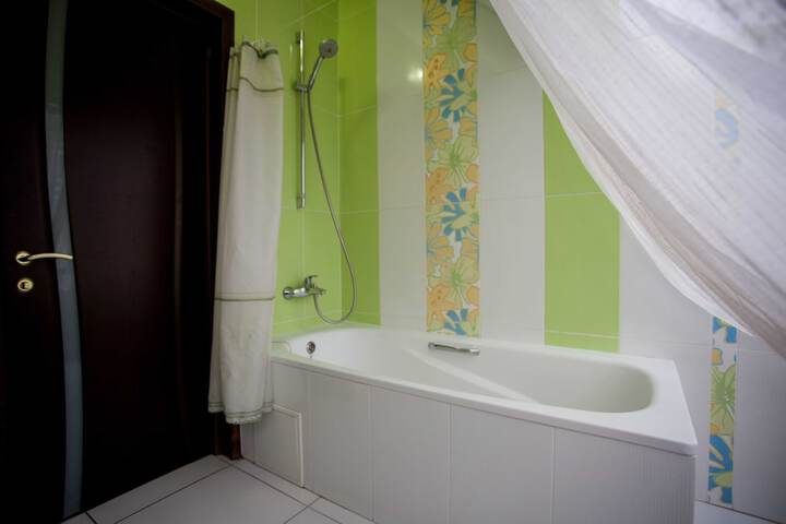 Room 42 of 69