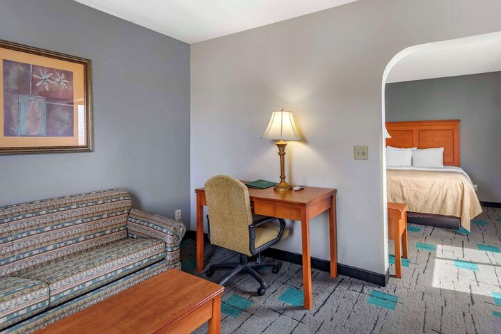 Room 17 of 30