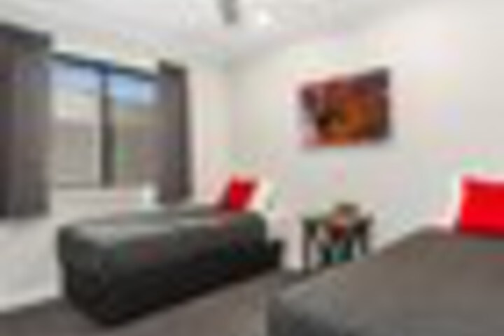 Room 17 of 75
