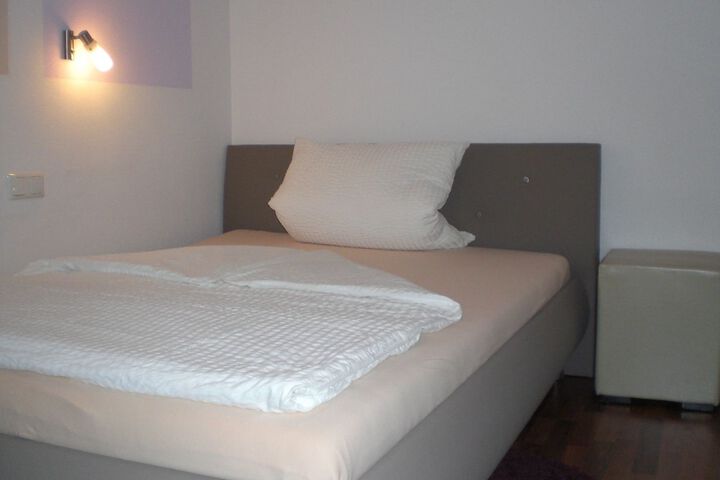 Room 14 of 44