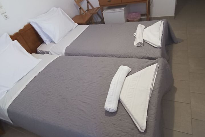 Room 16 of 24