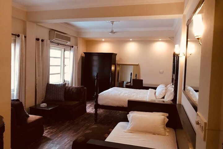 Room 44 of 130