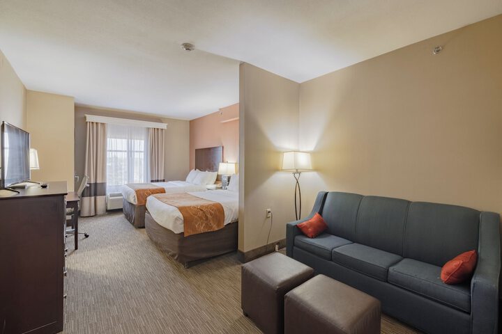 1 King Bed Suite (23 of 23)