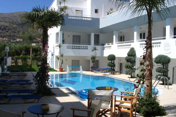 Emerald Hotel