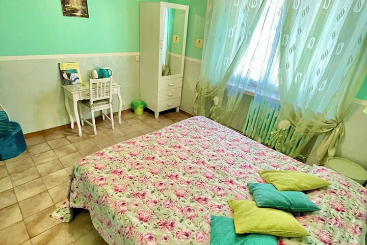 Room 82 of 140