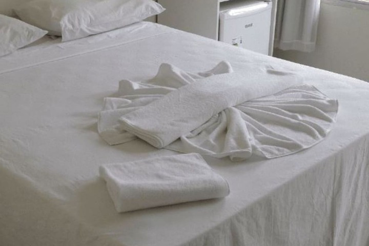 Room 4 of 14