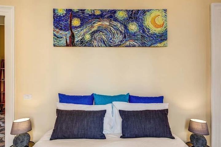 Room 6 of 93