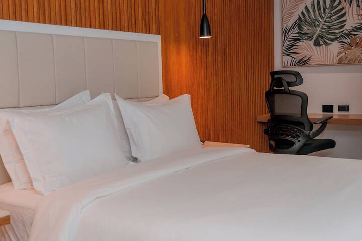 Room 9 of 27