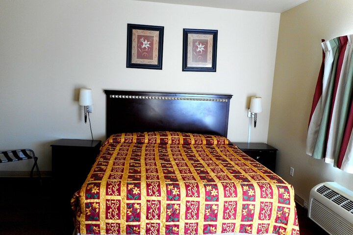 Room 13 of 51