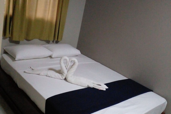 Room 3 of 15
