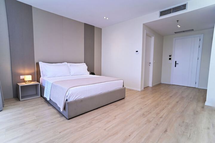 Room 5 of 26