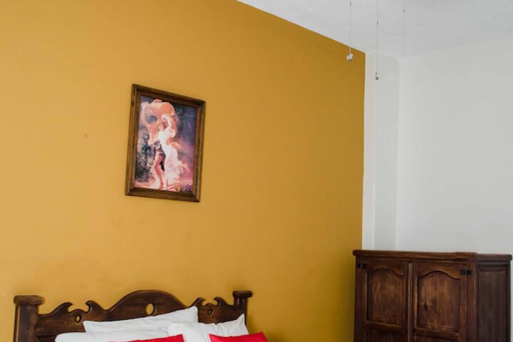 Room 25 of 69