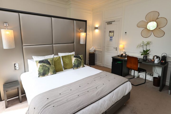 Room 15 of 86