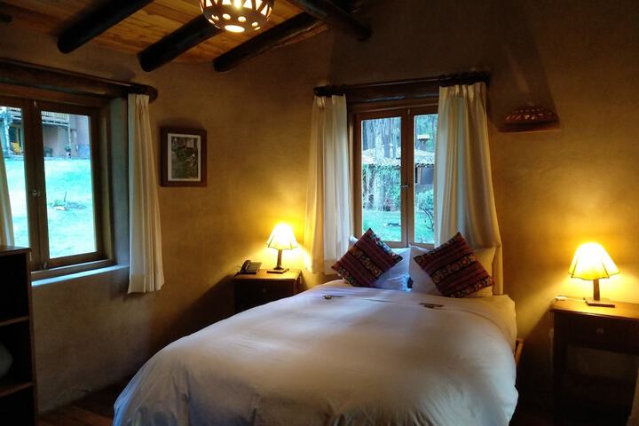 Room 5 of 76