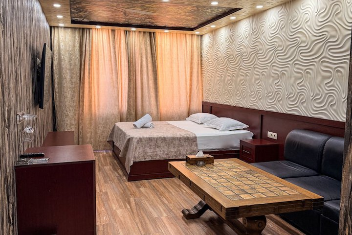 Room 15 of 34