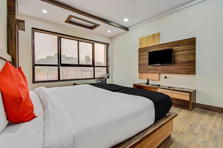 Room 17 of 25