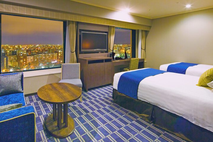 Room 8 of 110