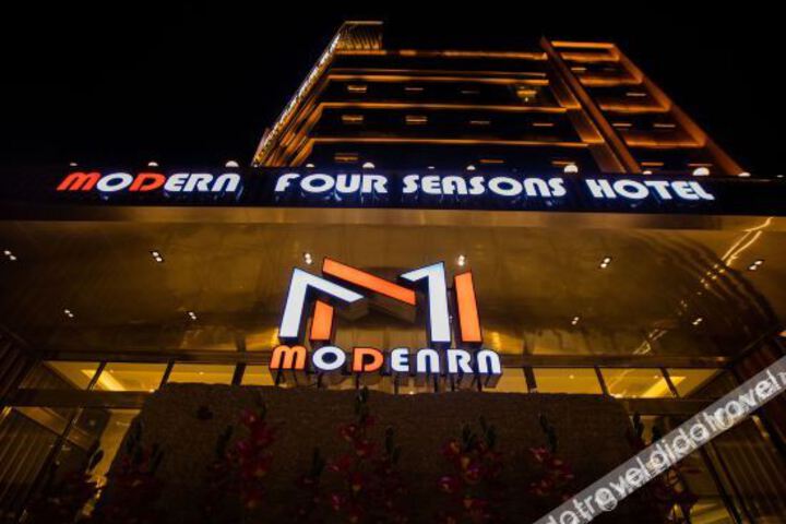 Hotel 1 of 32
