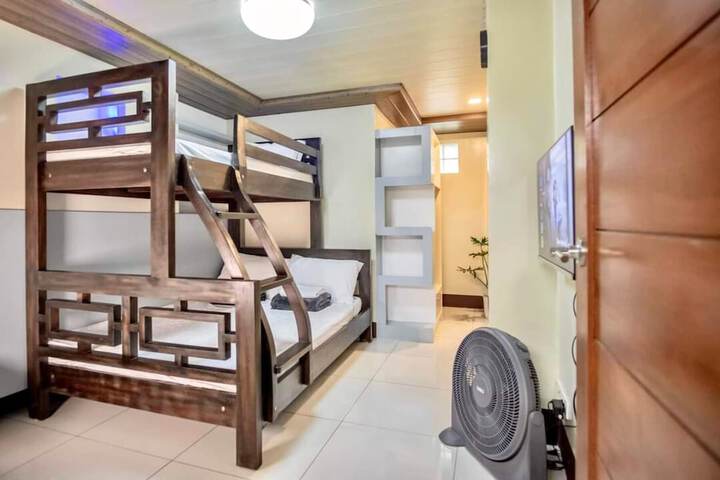 Room 9 of 45