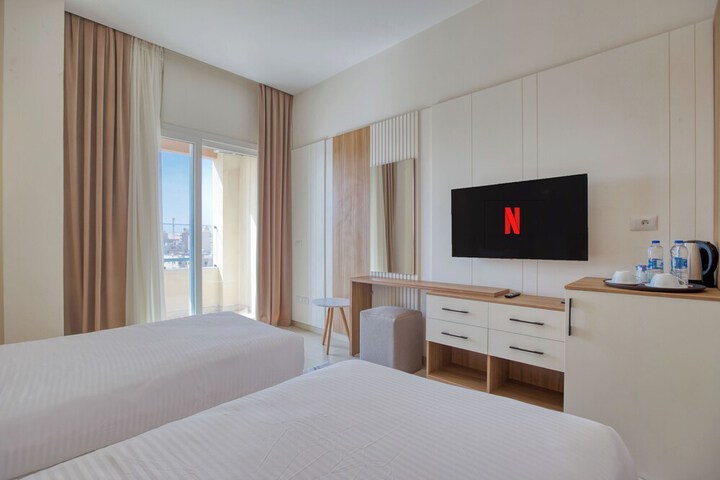 Room 3 of 111
