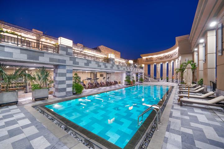 Pool 37 of 57