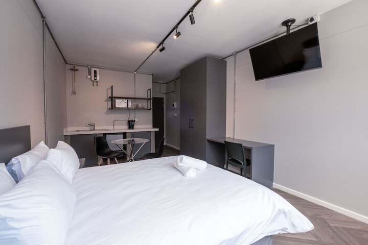 Room 20 of 42