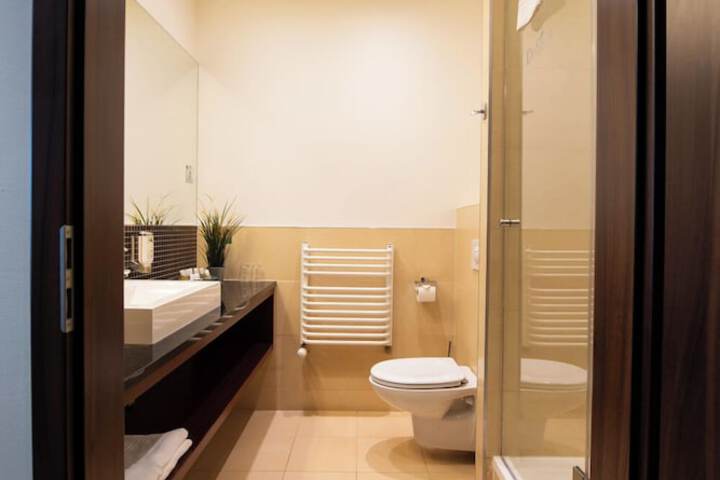 Clean Restrooms