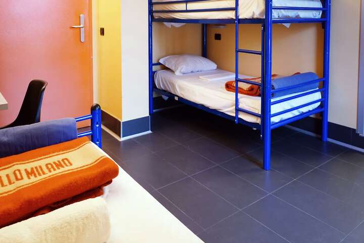 Room 27 of 51