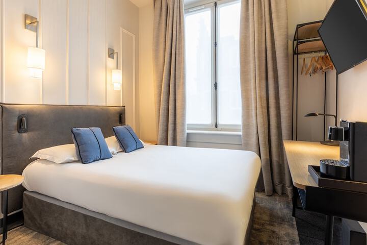 Room 21 of 84