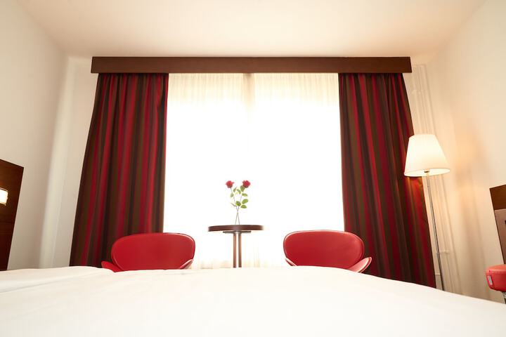 Room 20 of 49