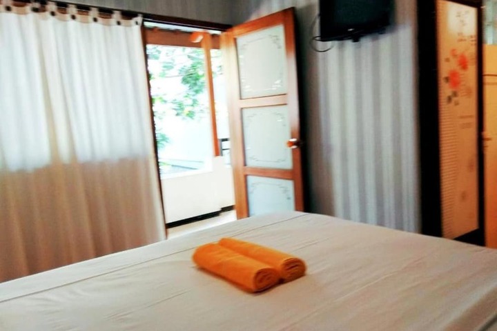 Room 22 of 34