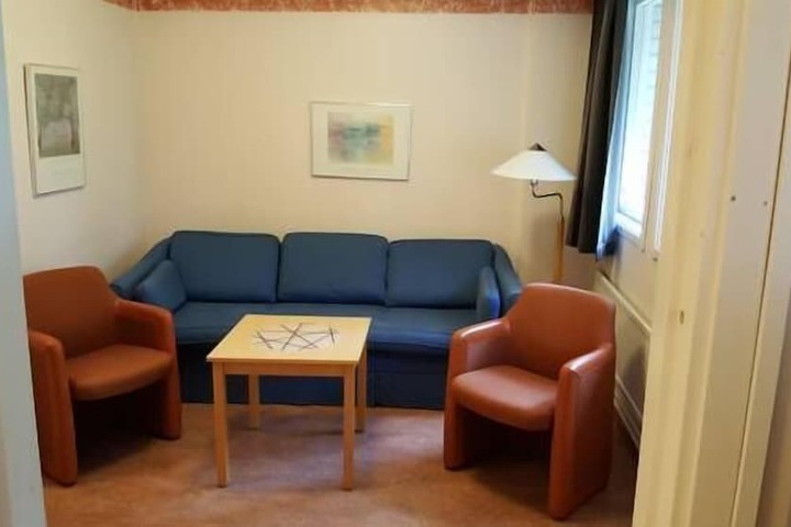Room 16 of 33