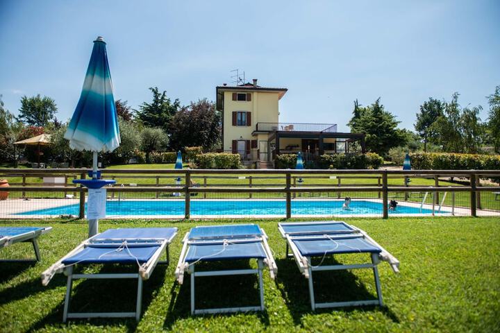Pool 29 of 63