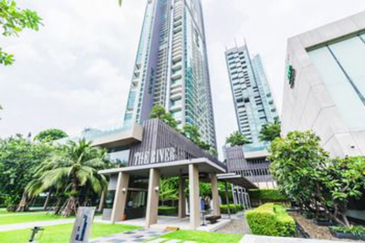 The River Sathorn by Favstay