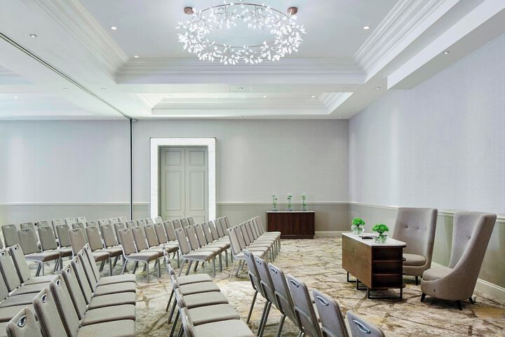 Ballroom/Hall 55 of 68