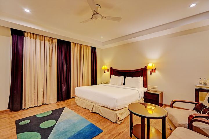 Room 7 of 24