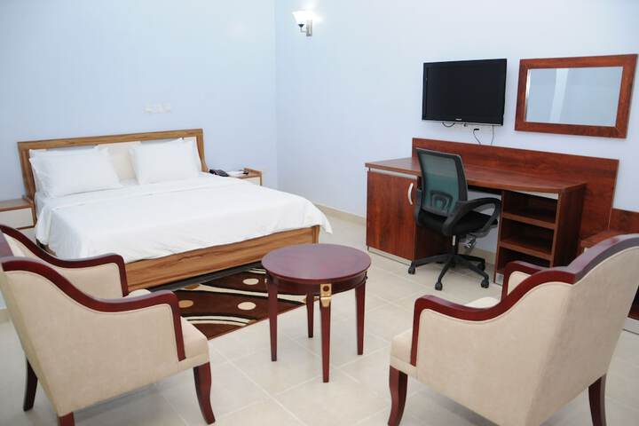 Room 10 of 31