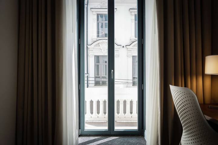 Room 60 of 113