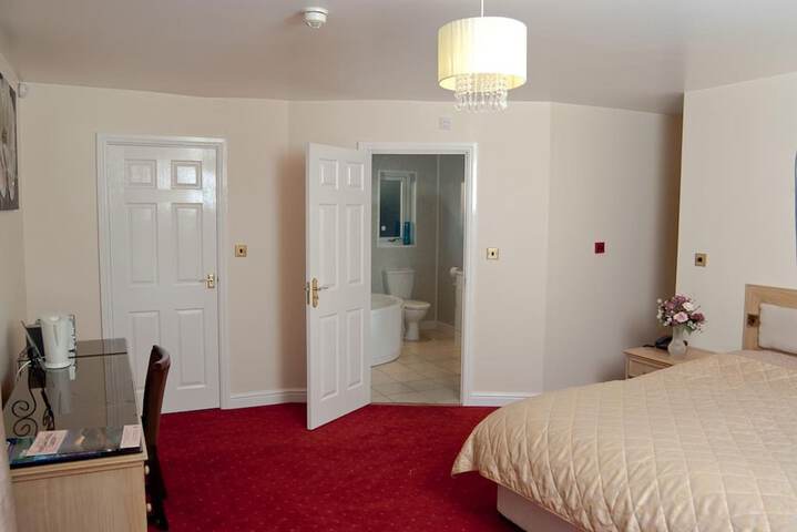 Room 38 of 111