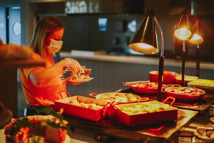 Dining 65 of 74