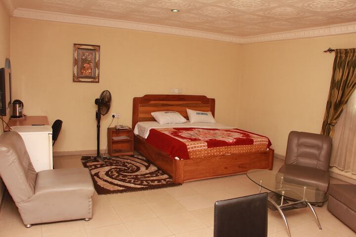 Room 2 of 21