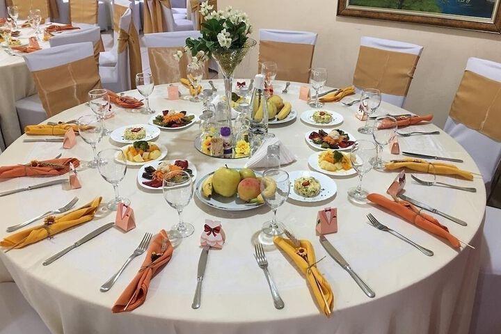 Dining 41 of 57