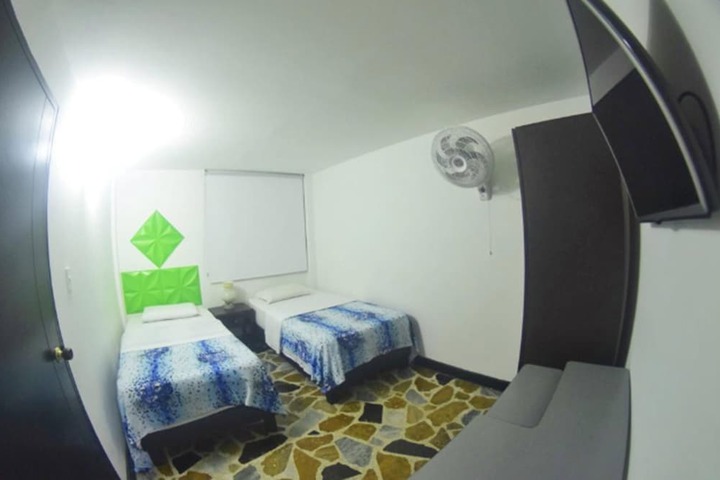 Room 9 of 24