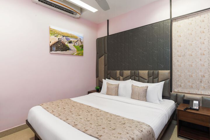 Room 10 of 40