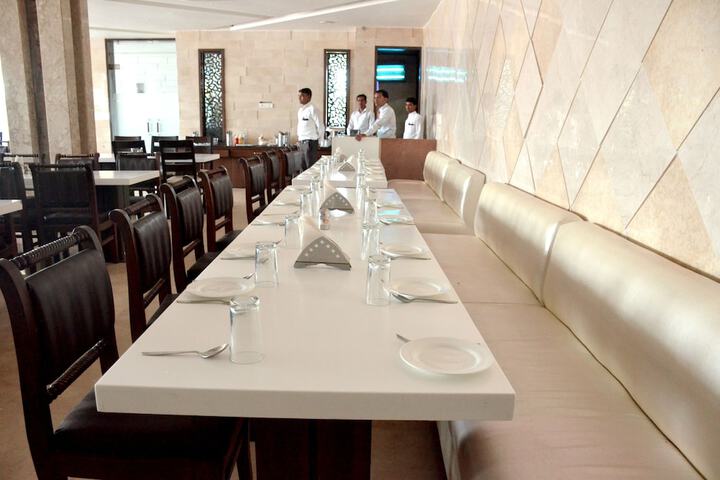 Dining Photos