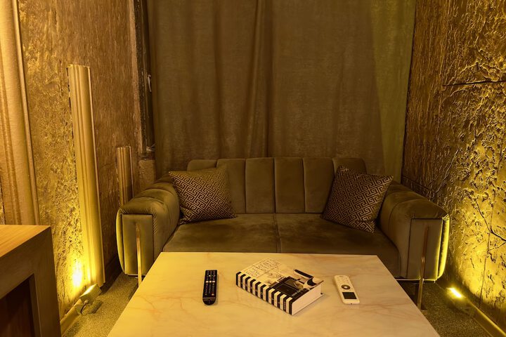 Room 46 of 71