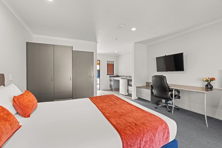Room 11 of 78